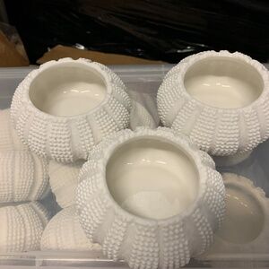 Kate Aspen Shell Candle Holder / Mini Vase